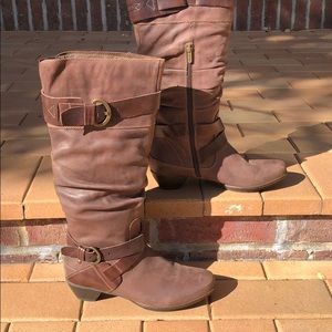 Pikolinos chocolate Bruja tall boots size 41